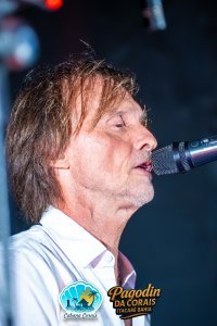 Show de Marcelo Bonfá + Pagodin da Corais