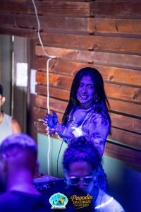 Show de Marcelo Bonfá + Pagodin da Corais