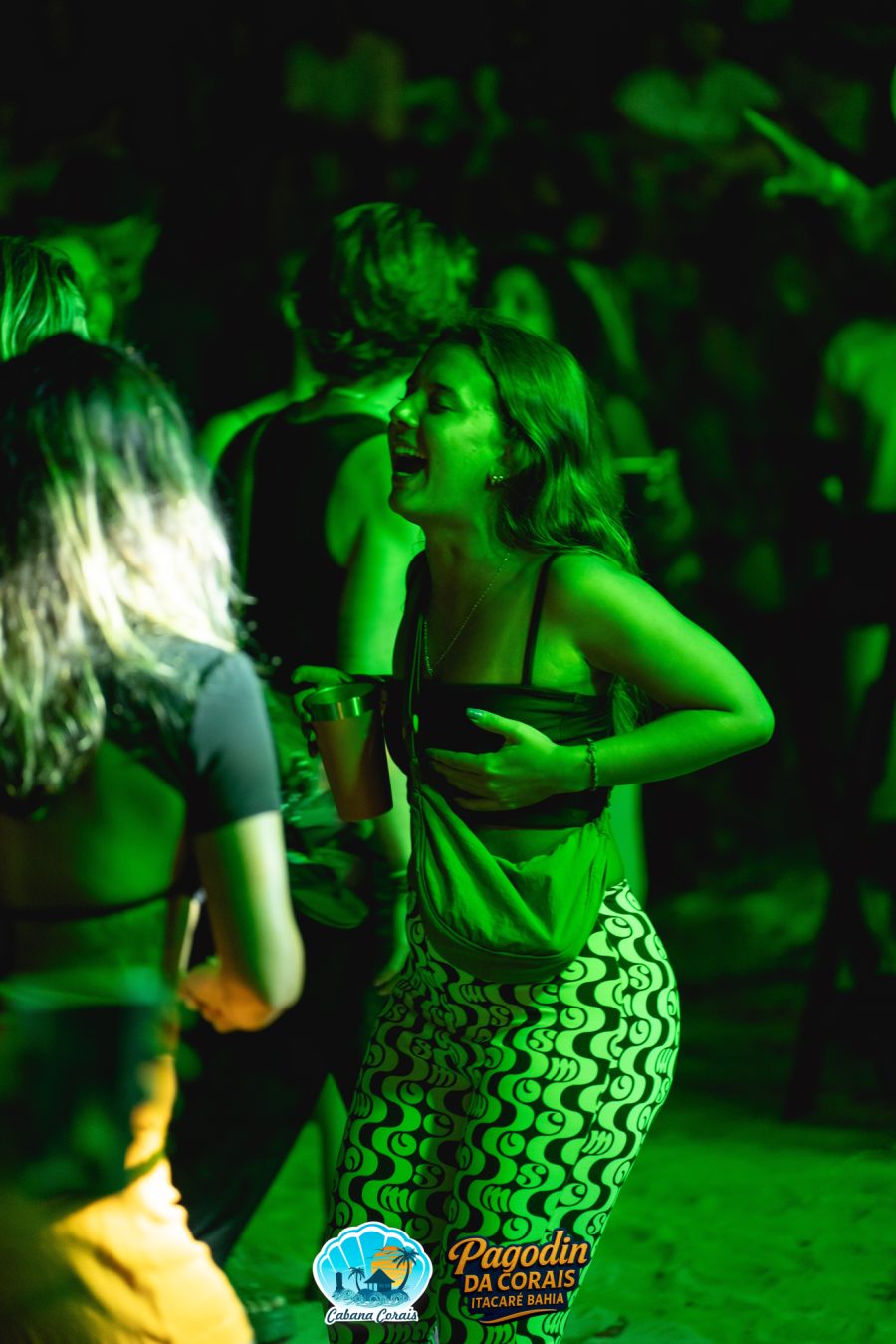 1 Ano Pagodin da Corais