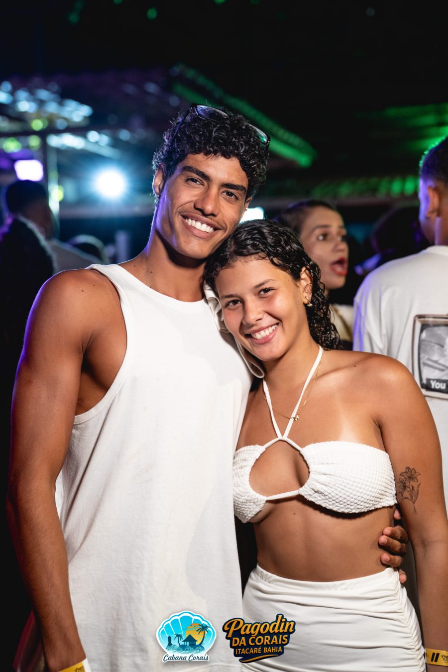 1 Ano Pagodin da Corais