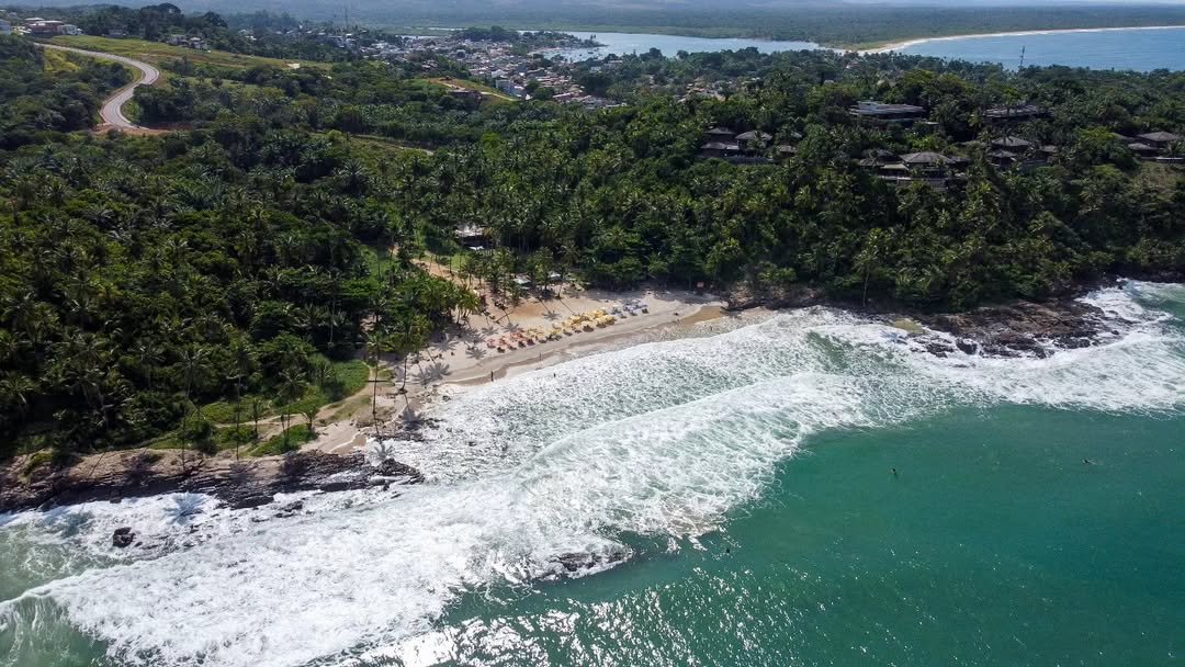 Celebração pé na areia no Réveillon da Corais em Itacaré